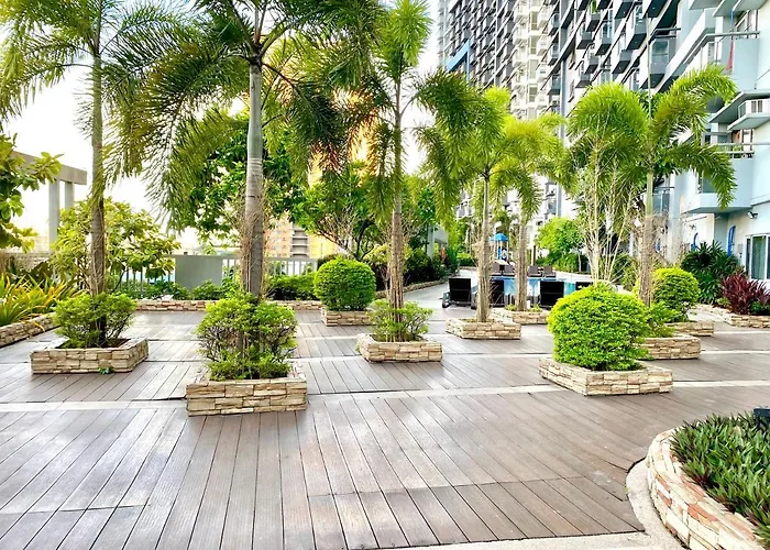 Apartment Frost At Manhattan Heights Towerb *